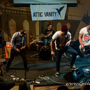 039 Attic Vanity